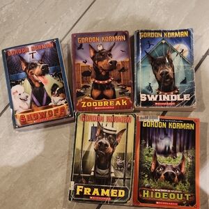 Dog Adventure Book Set